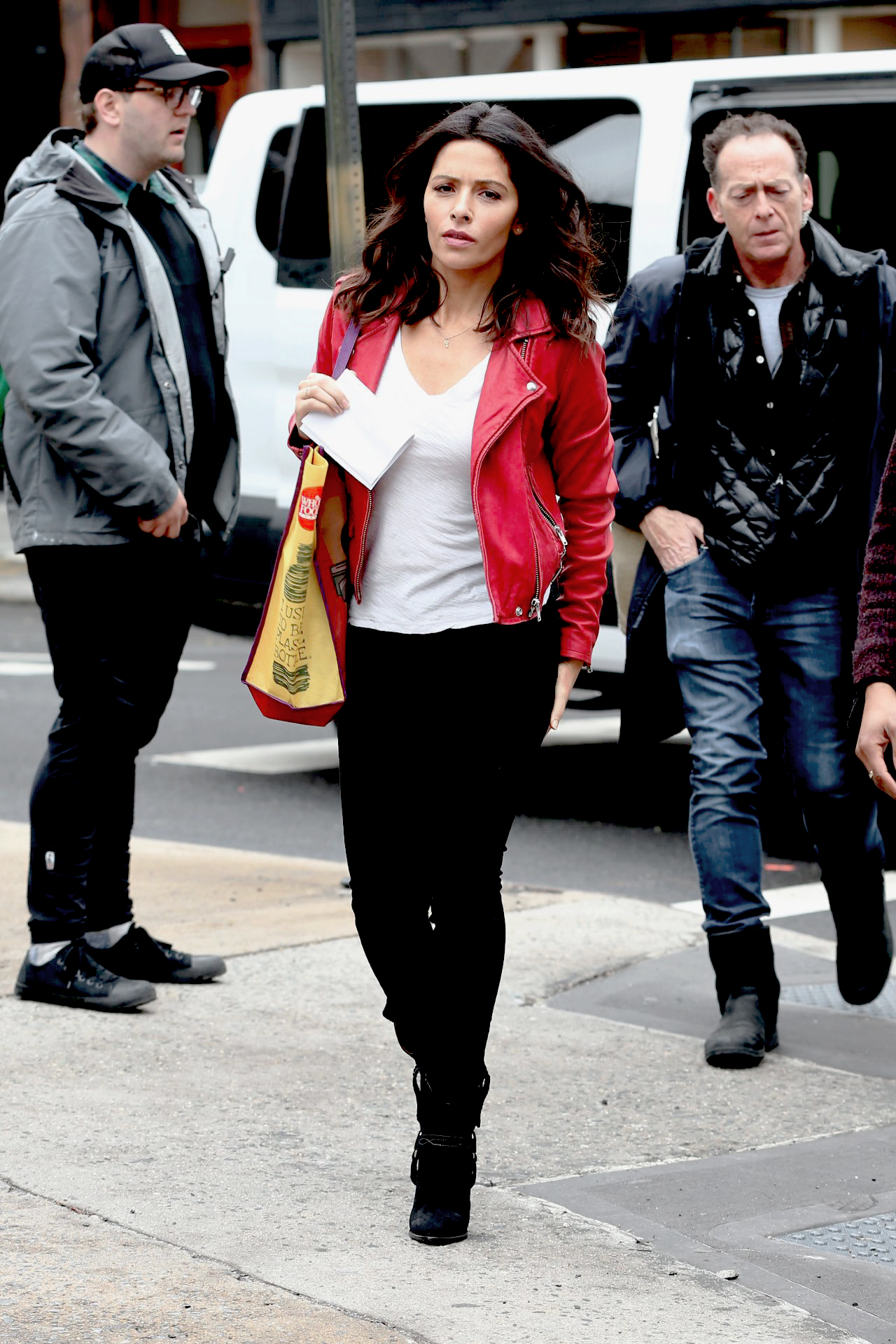Drew_OnSet03