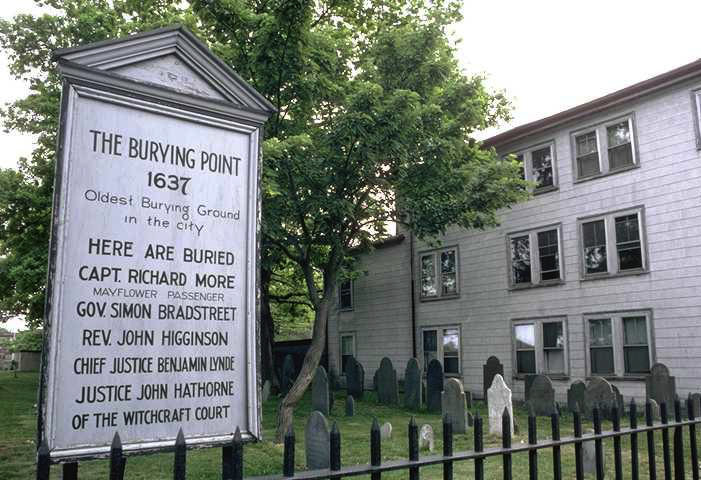 Historic Salem sign